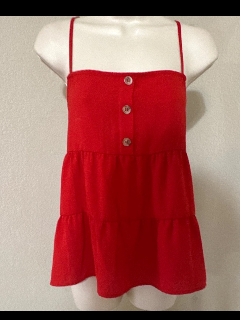Women’s Red  Sleeveless Spaghetti Strap Button Front Tiered Top M